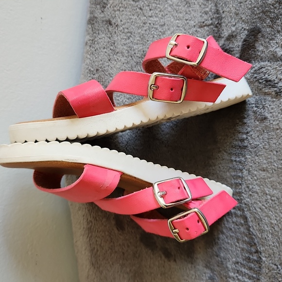 Cat & Jack, Girl's, Sz 7, Sandle, Salmon Color, 2 Buckles Adjustable - Picture 2 of 9